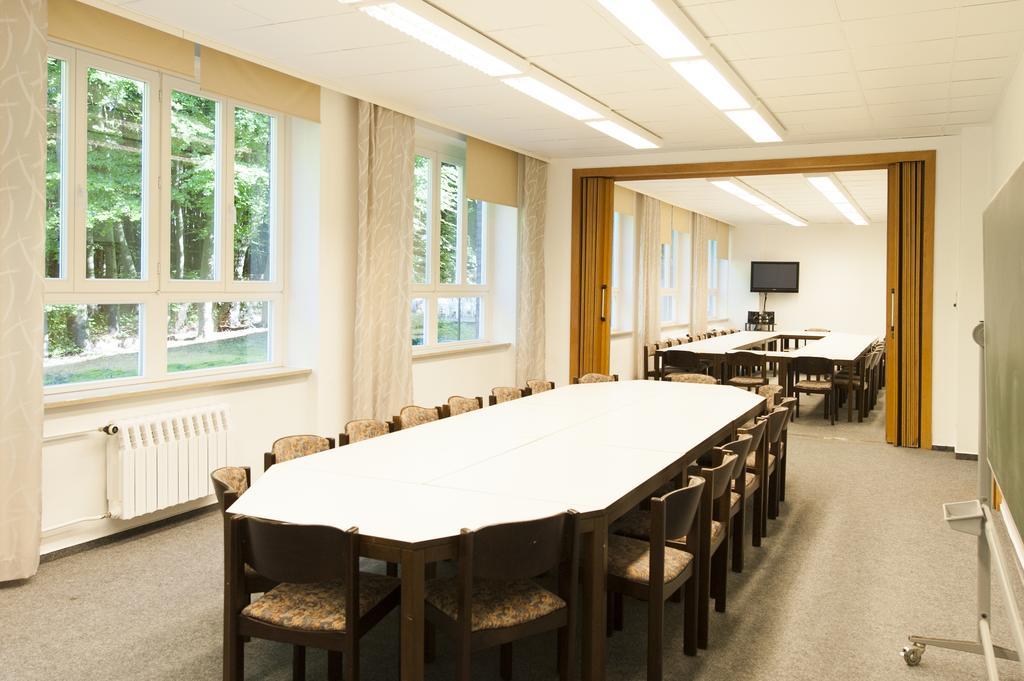 Seminarhaus Europaeische Akademie Bed & Breakfast Waren  Exterior photo